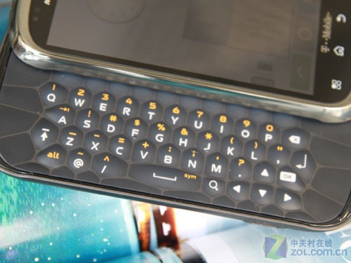 18个月的等待 回归之作MOTO CLIQ2评测