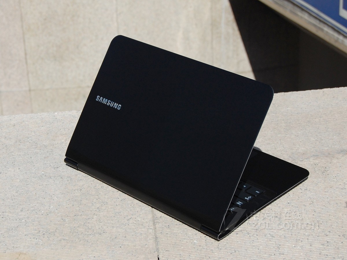 产品相关    三星900x3a-b02  图片筛选 类型: 场景: 颜色: 自动播放