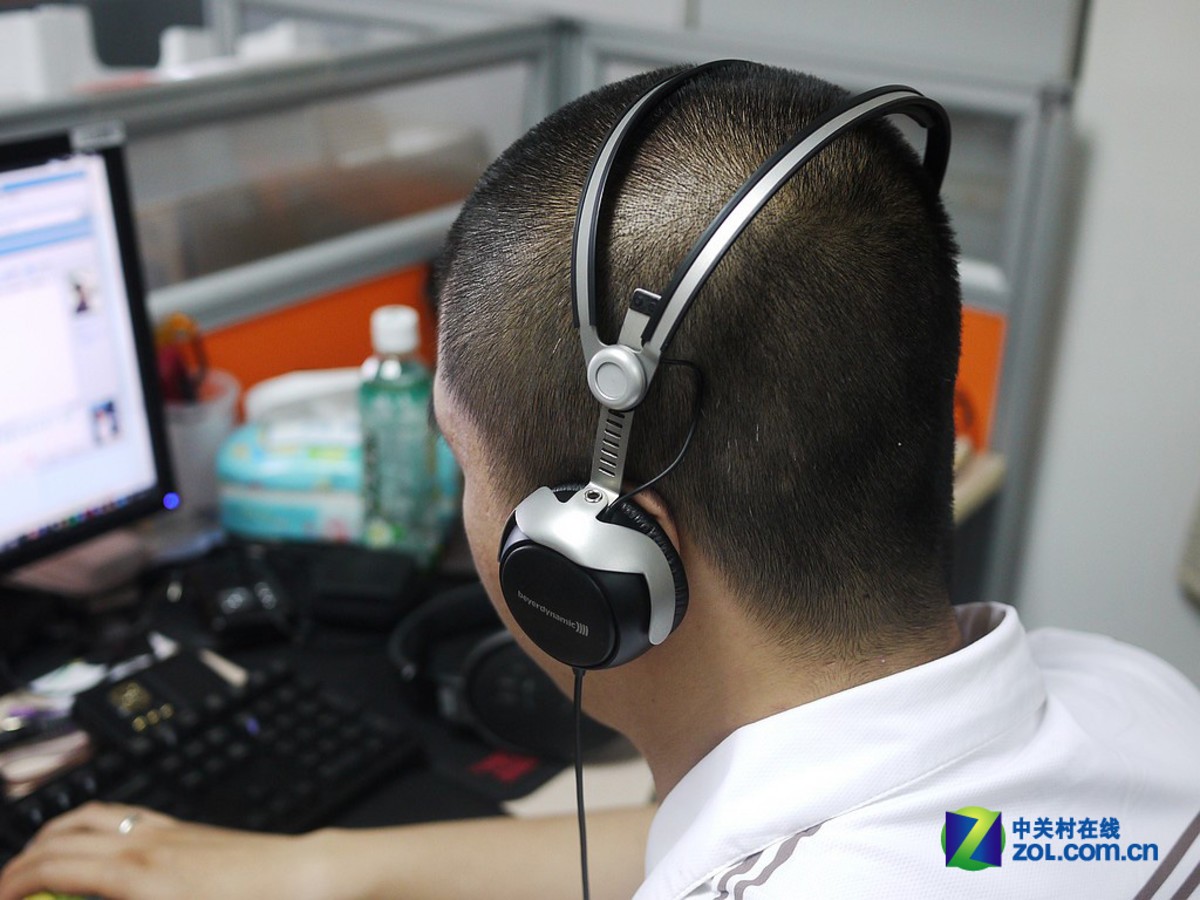 【高清图】 配万元随身音源 拜亚专业监听耳机首测图36