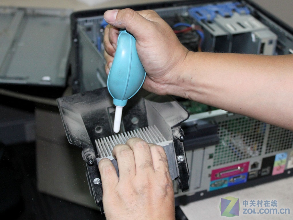 【高清图】 灰尘高温统统不要 编辑实战电脑除尘图36