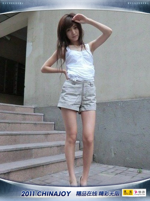 6昵称:朱朱姓名:朱晓旭20搜狐畅游showirl朱晓旭三围:86-61-89爱好