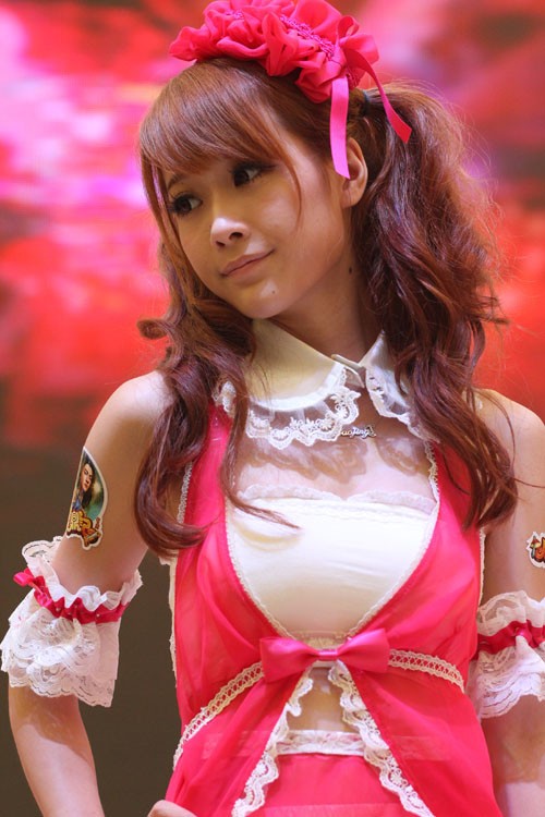 粉红色的萝莉秀搜狐绝美showgirl高清图