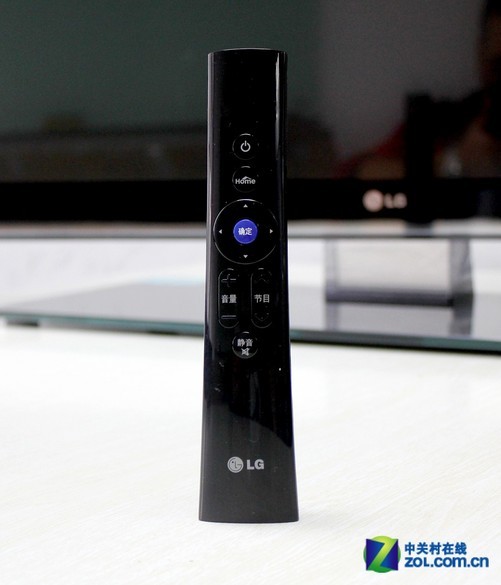 lw9800提供了两个遥控器,一是传统的全能遥控器,二是lg特有的动感遥控