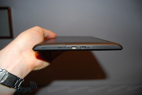 8.2 ĦXoom 2 Media 