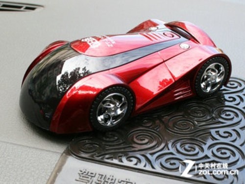 酷感流线跑车 征途ZT318GPS电子狗实测