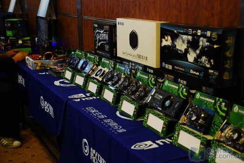 ӰЯNVͬжٰGTX680