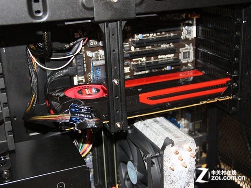 乌鸦4亮相 直击银欣2012台北电脑展台