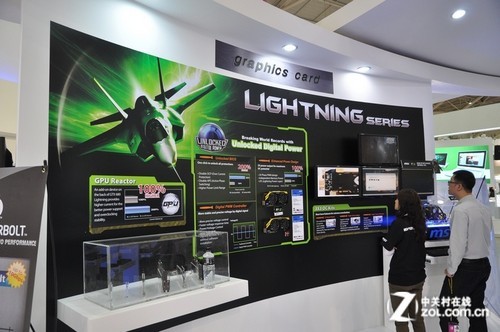 ΢��չ̨GTX680Lightning����Կ��ع� 