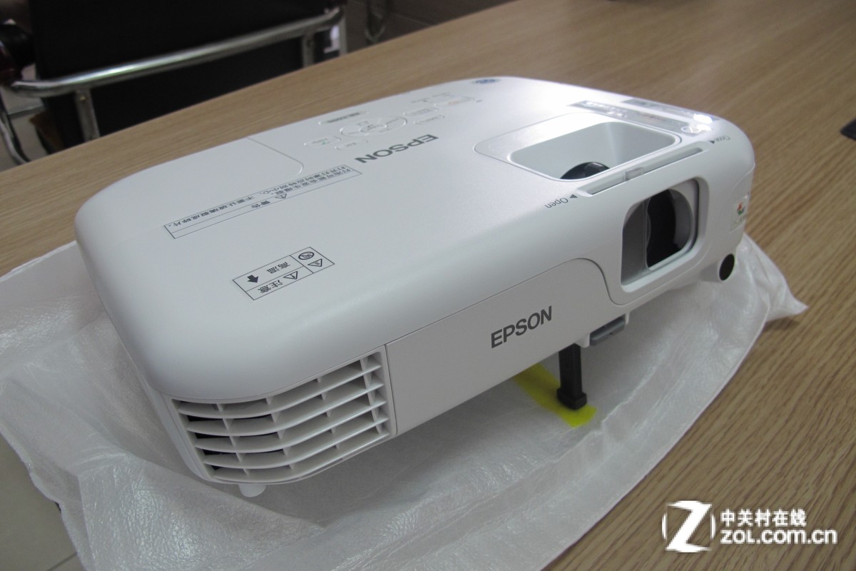 【高清图】 热销商用投影再降 爱普生eb-c05s特惠图1