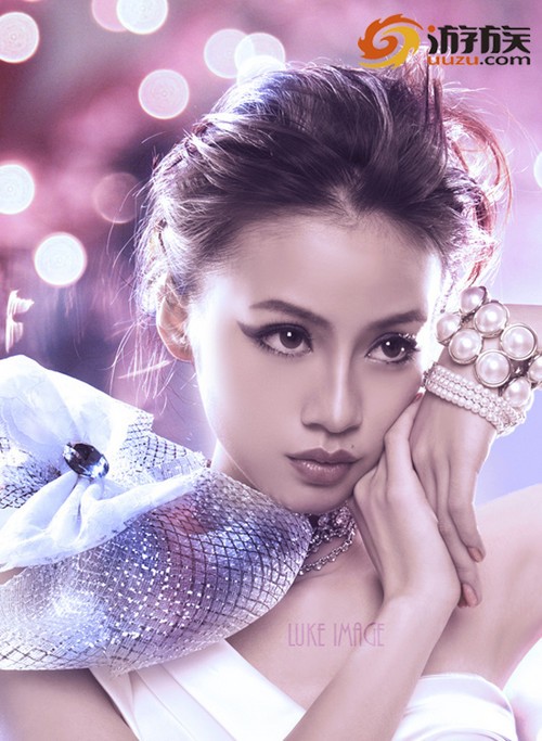 游族展台showgirl王祺祺_游戏游戏周边-中关村在线
