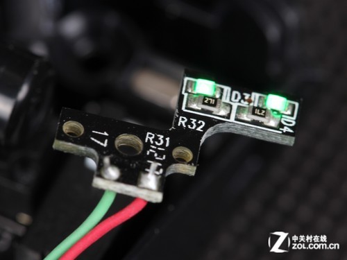 深度拆解 Razer那伽梵蛇2012版游戏鼠标